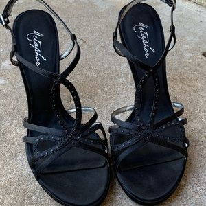 Women’s size 9 1/2 Metaphor black high heels